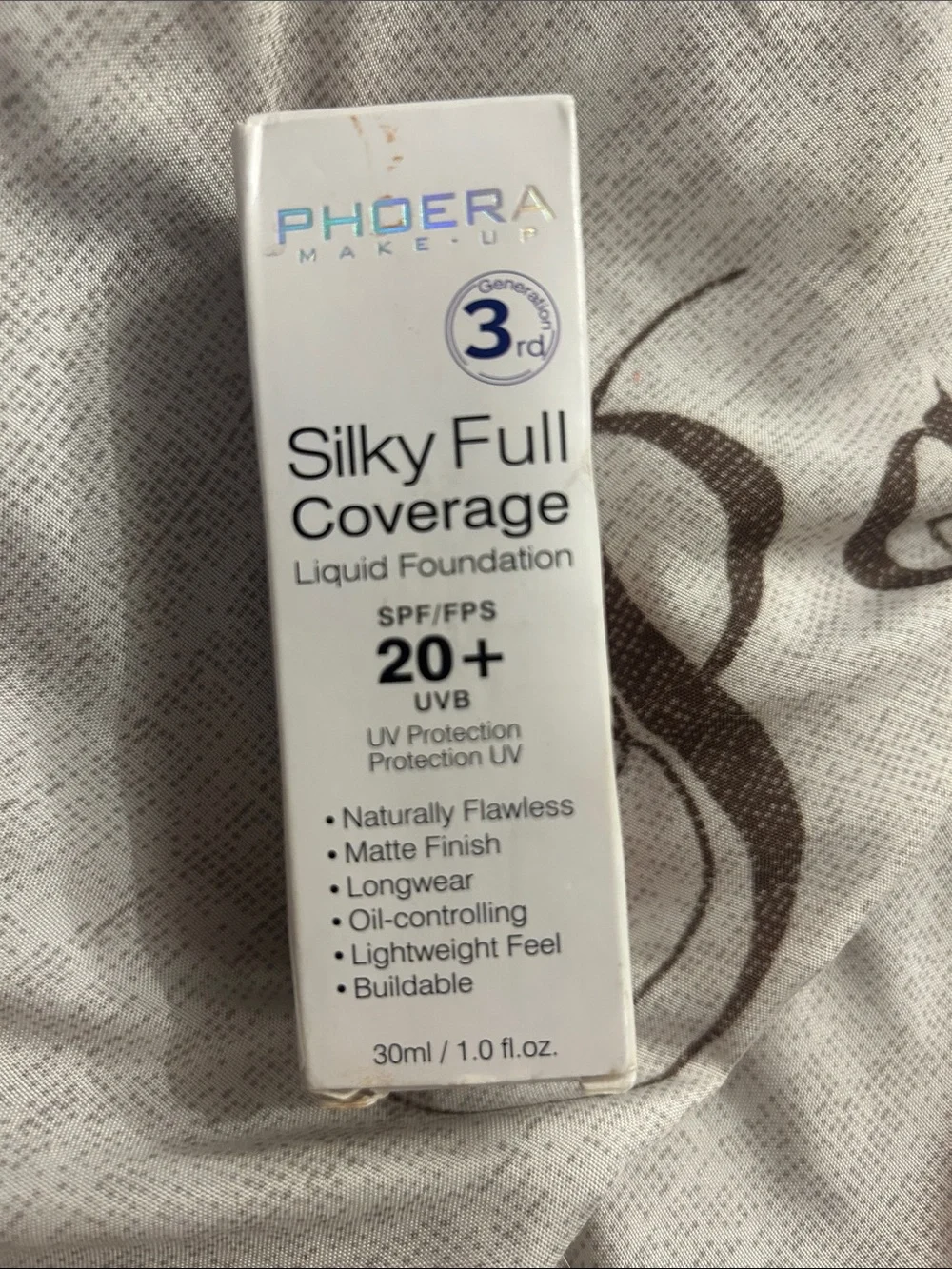 Silky Full Coverage Liquid Foundation - 30ml (Beige)